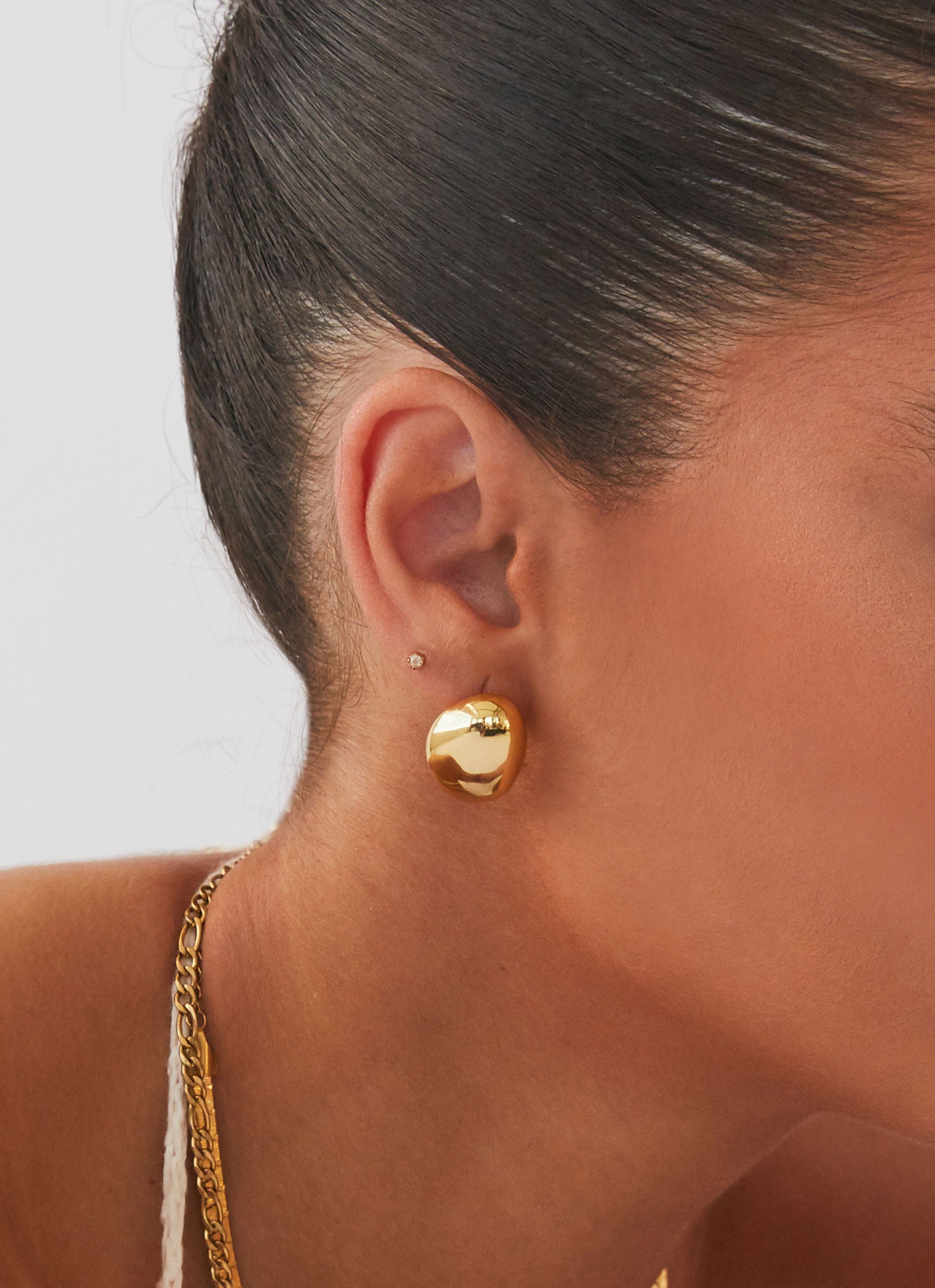 Take A Bow Earrings Gold