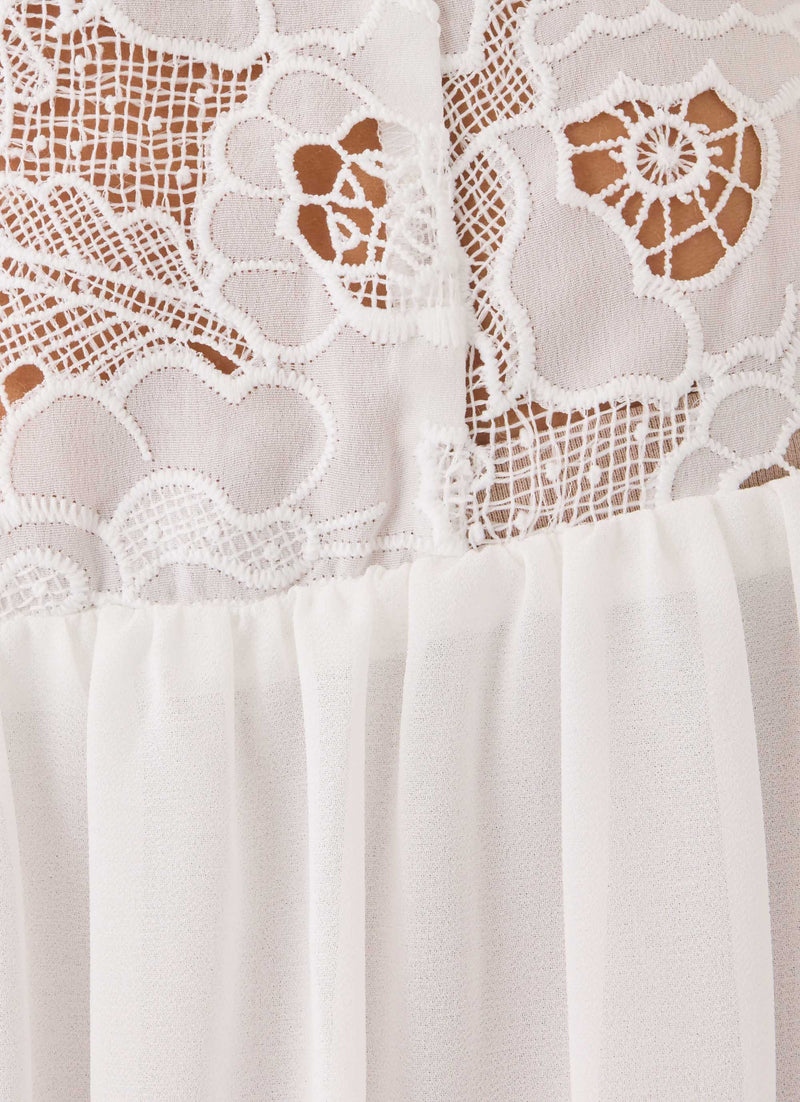 Shooting Love Maxi Dress - White