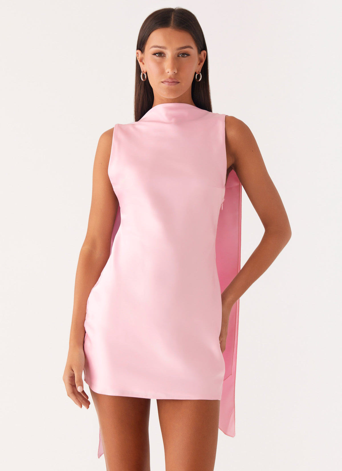 high neck mini dress Modal High-Neck Open-Back in Black It features a high halterneck that effortlessly combines classic style with contemporary design Classy Y2K Short Sleeve Half