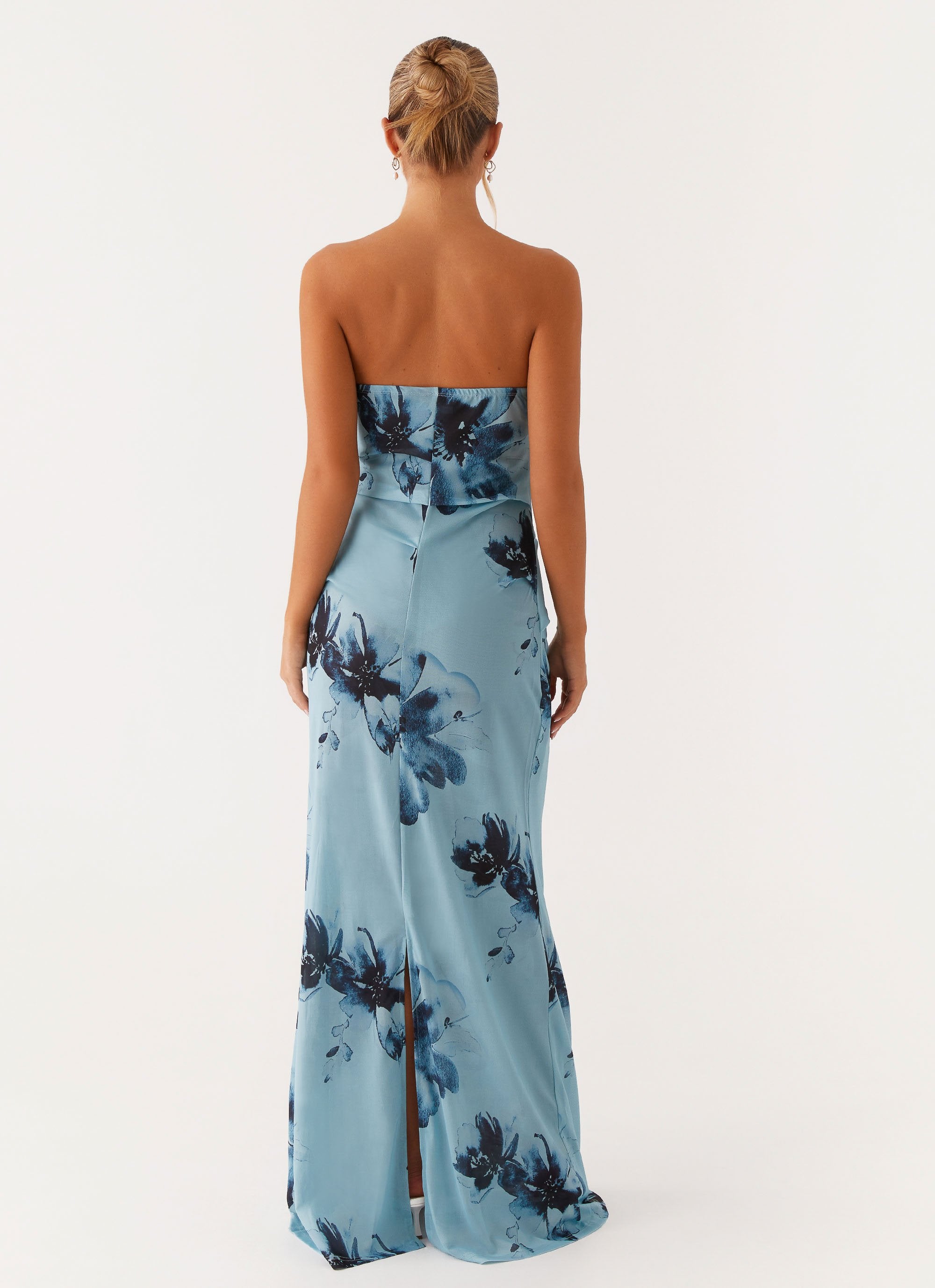 Field Of Dreams Maxi Dress - Blue Black Floral – Peppermayo