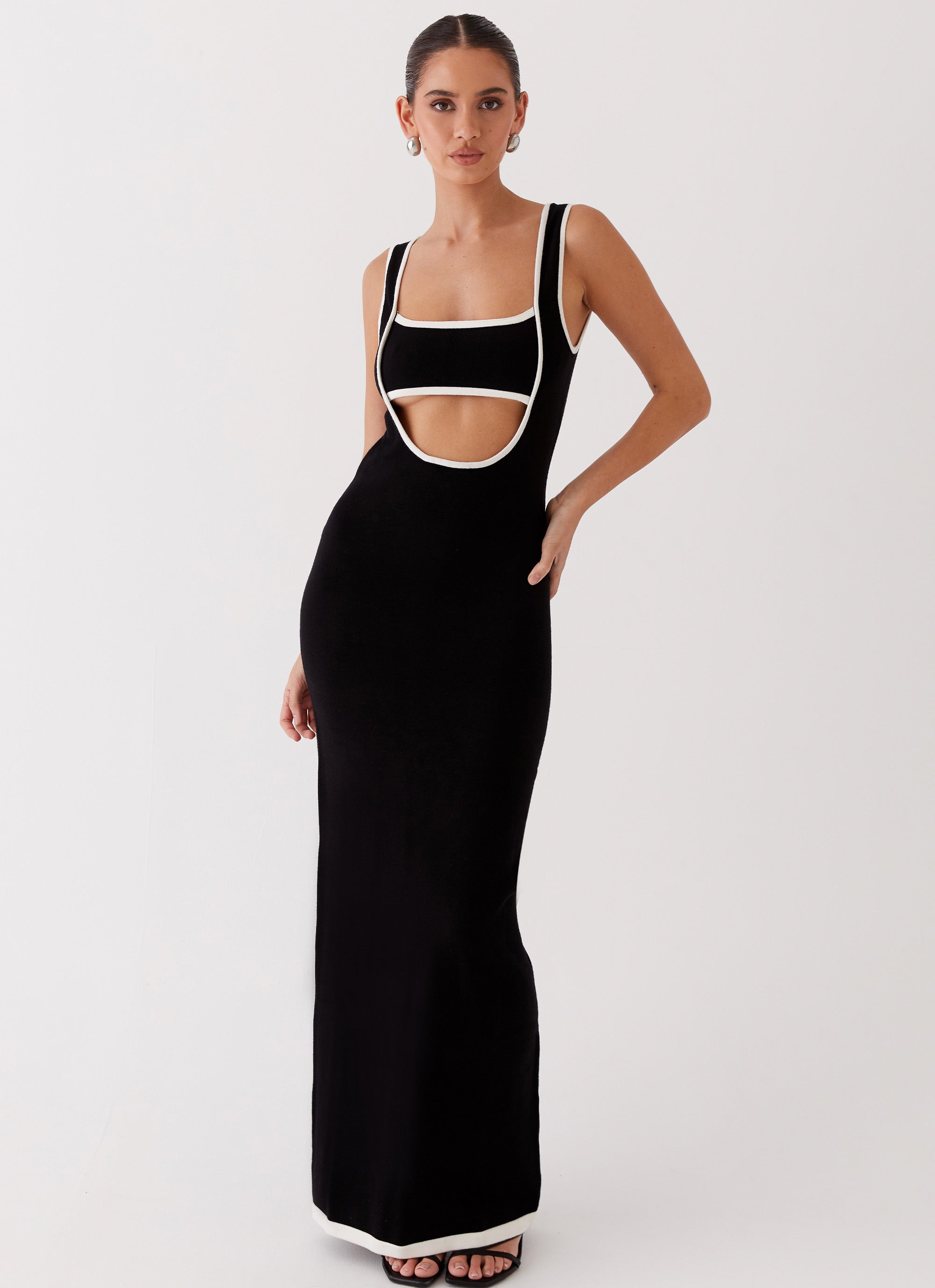 Lost In Paris Knit Maxi Dress Black – Peppermayo1