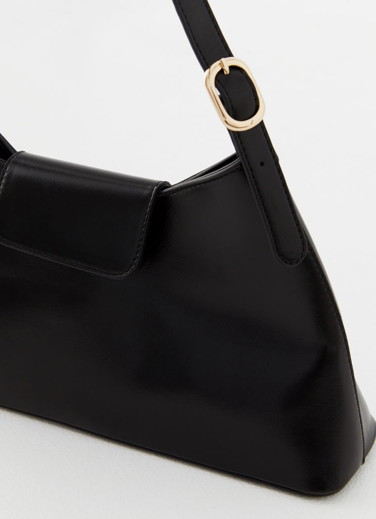 Womens Hannah Shoulder Bag in the colour Black in front of a light grey background