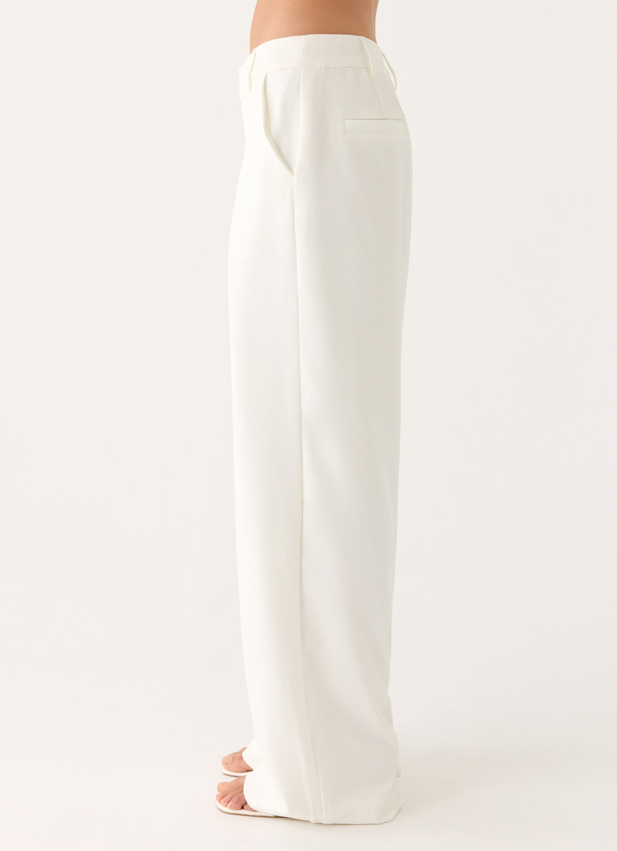Sora Low Rise Pant - White