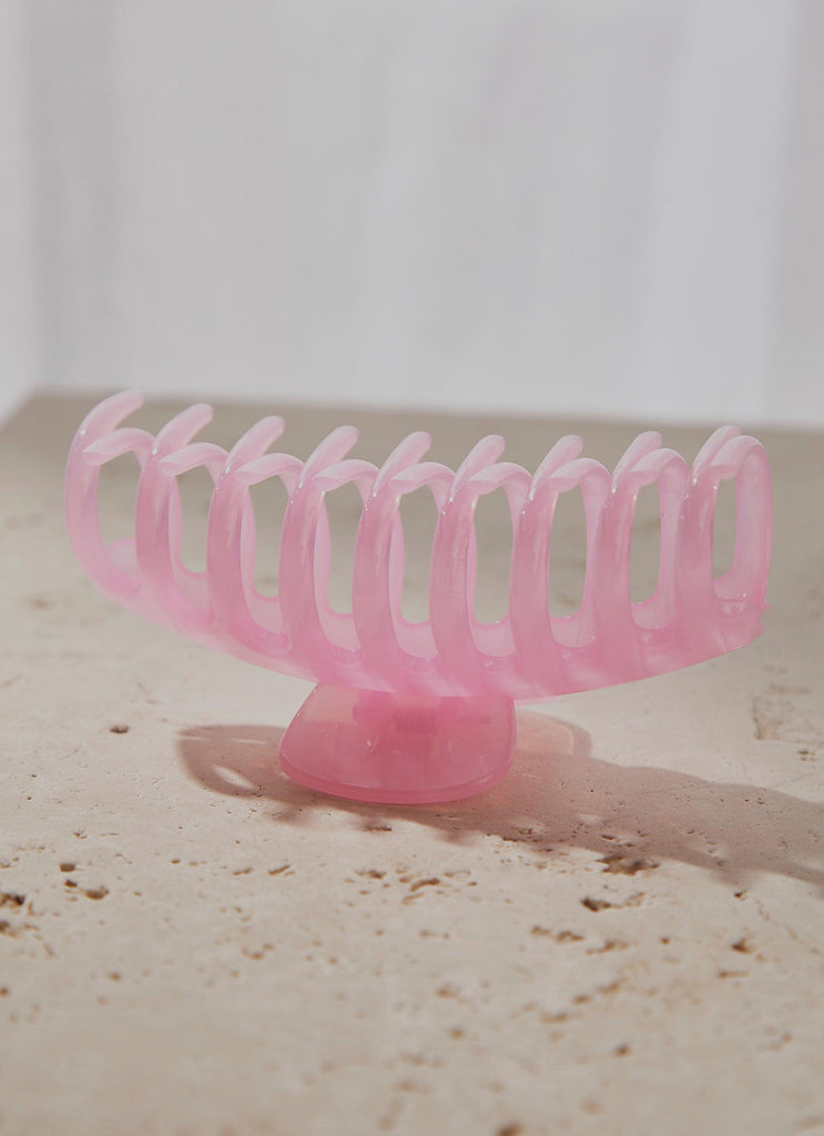A New Perspective Hair Clip - Pink - Peppermayo
