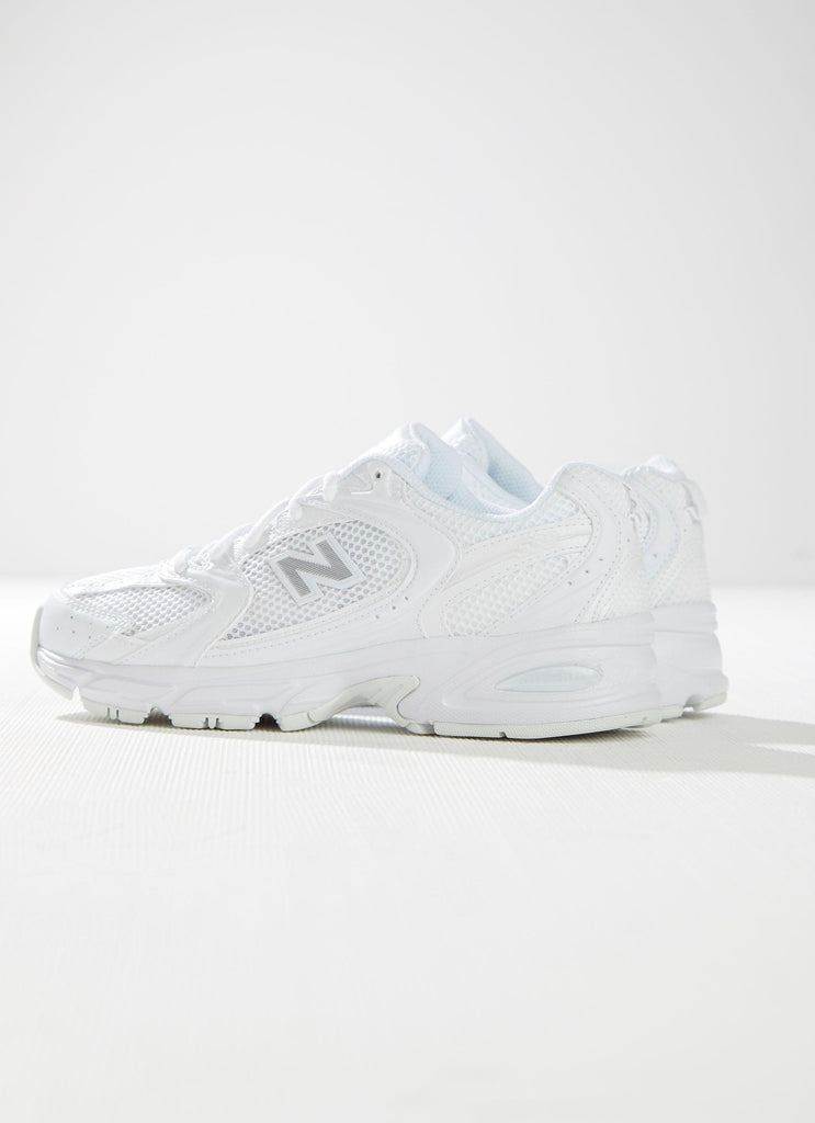 530 Sneaker - White - Peppermayo