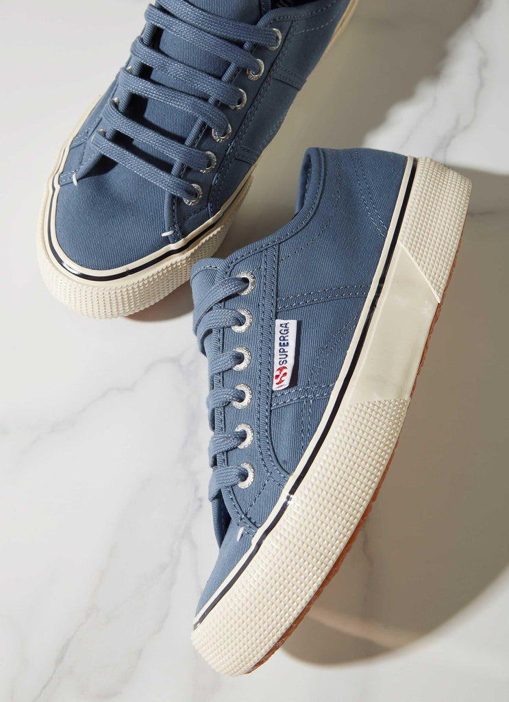 2490 Bold Sneakers - Blue Navy - Peppermayo