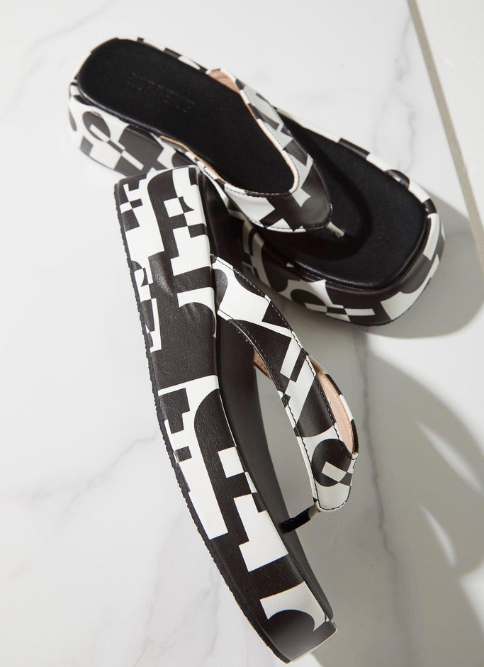 Minelli Sandals - Black and White Geo