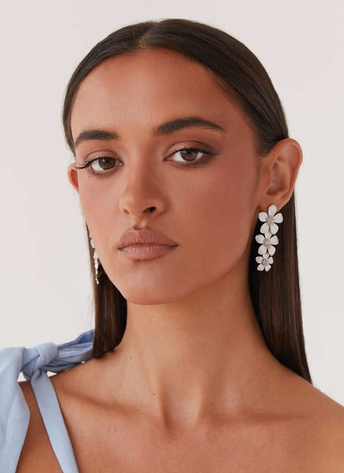 Cadie Flower Earrings - Silver