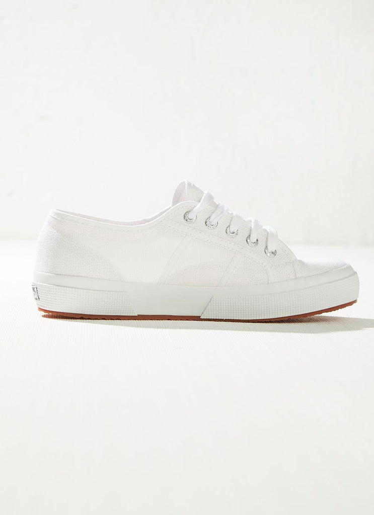 2750-Cotu Classic Sneaker - 901 White - Peppermayo