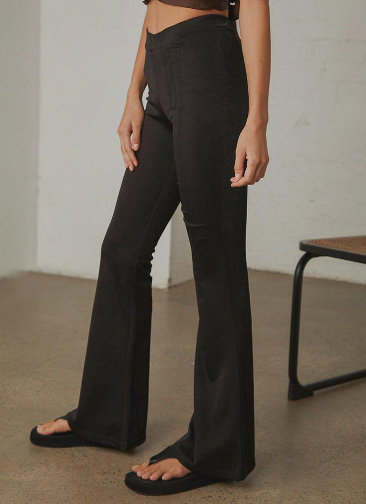 Russo Flare Pants - Black - Peppermayo